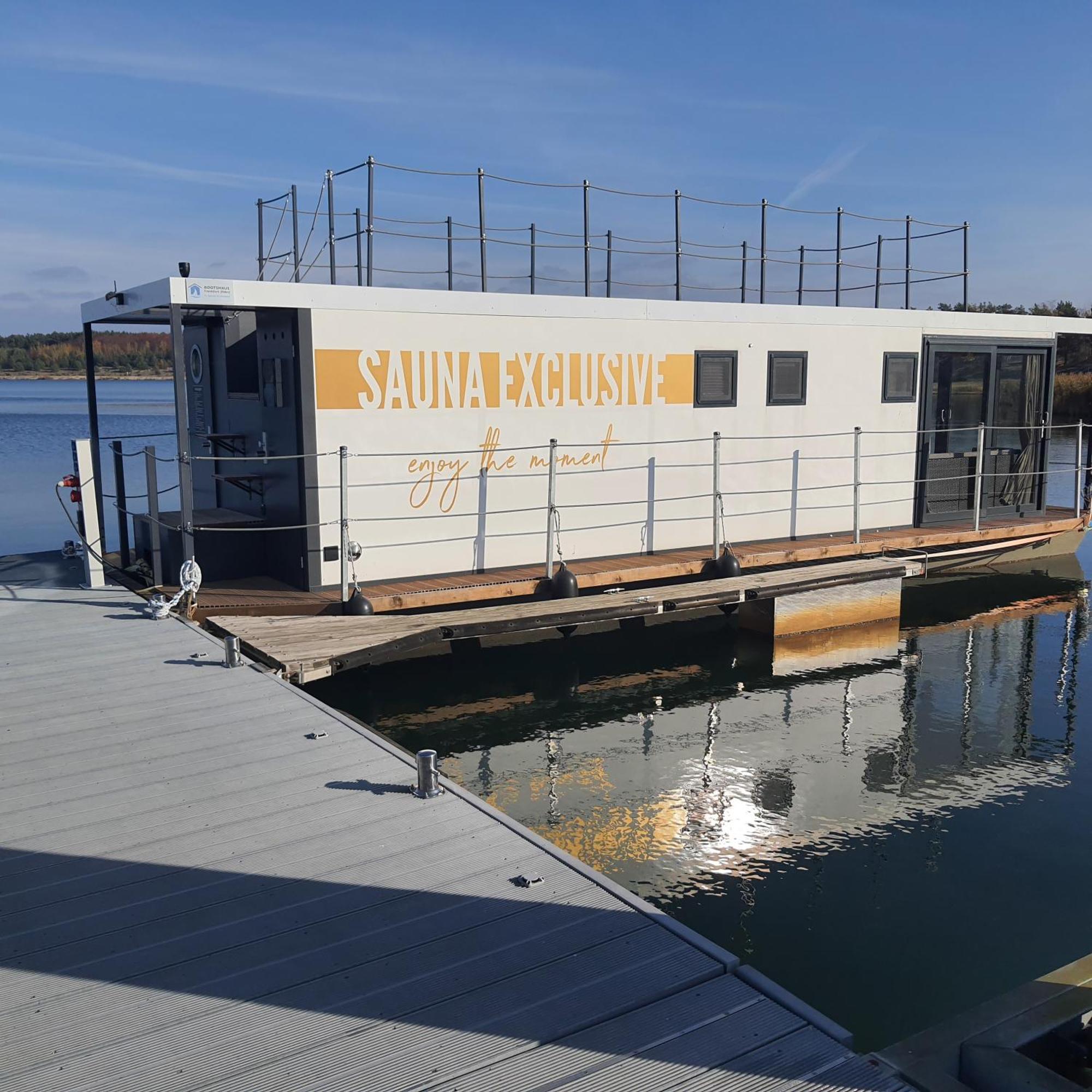 Schwimmende Ferienwohnung Sundowner Elsterheide Εξωτερικό φωτογραφία